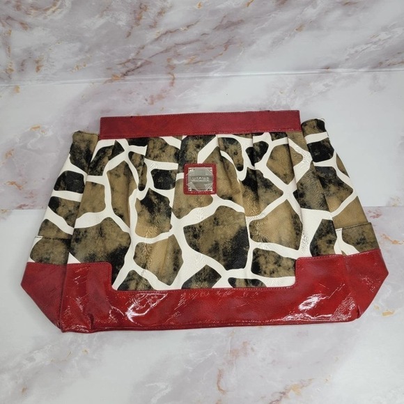 PRIMA Shell Lexi Giraffe Animal Print - Picture 3 of 10